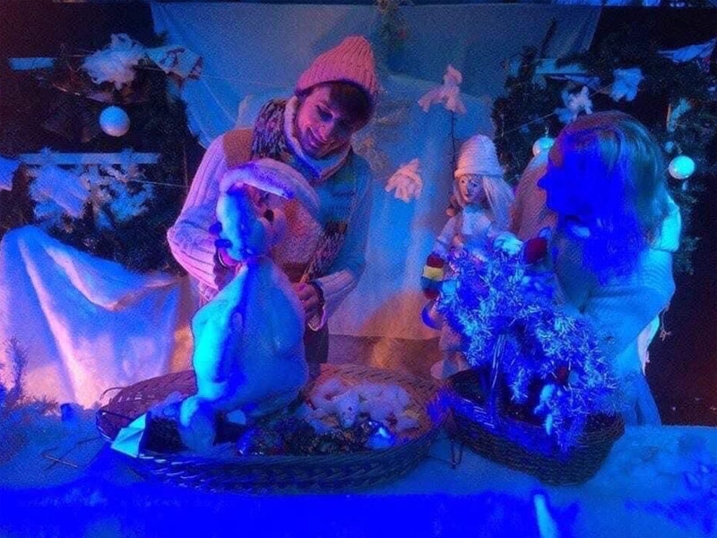 Μαγικά Στολίδια από το Baby Θέατρο της Ιρίνα Μπόικο